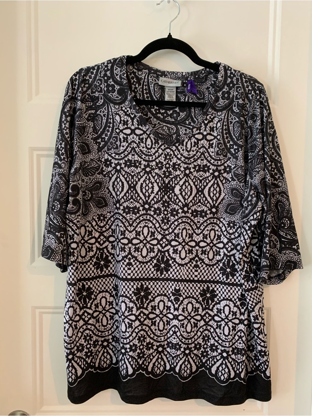 Catherines , women's dressy Top black and white print  plus size